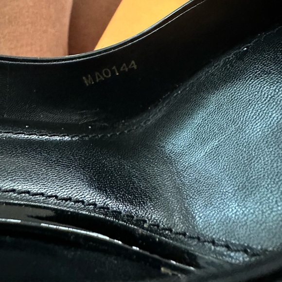 Louis Vuitton Oh Really! Patent Black Pumps - EU38 - Picture 8 of 14